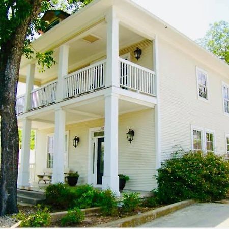 Emigrant'S Inn Fredericksburg Exteriör bild